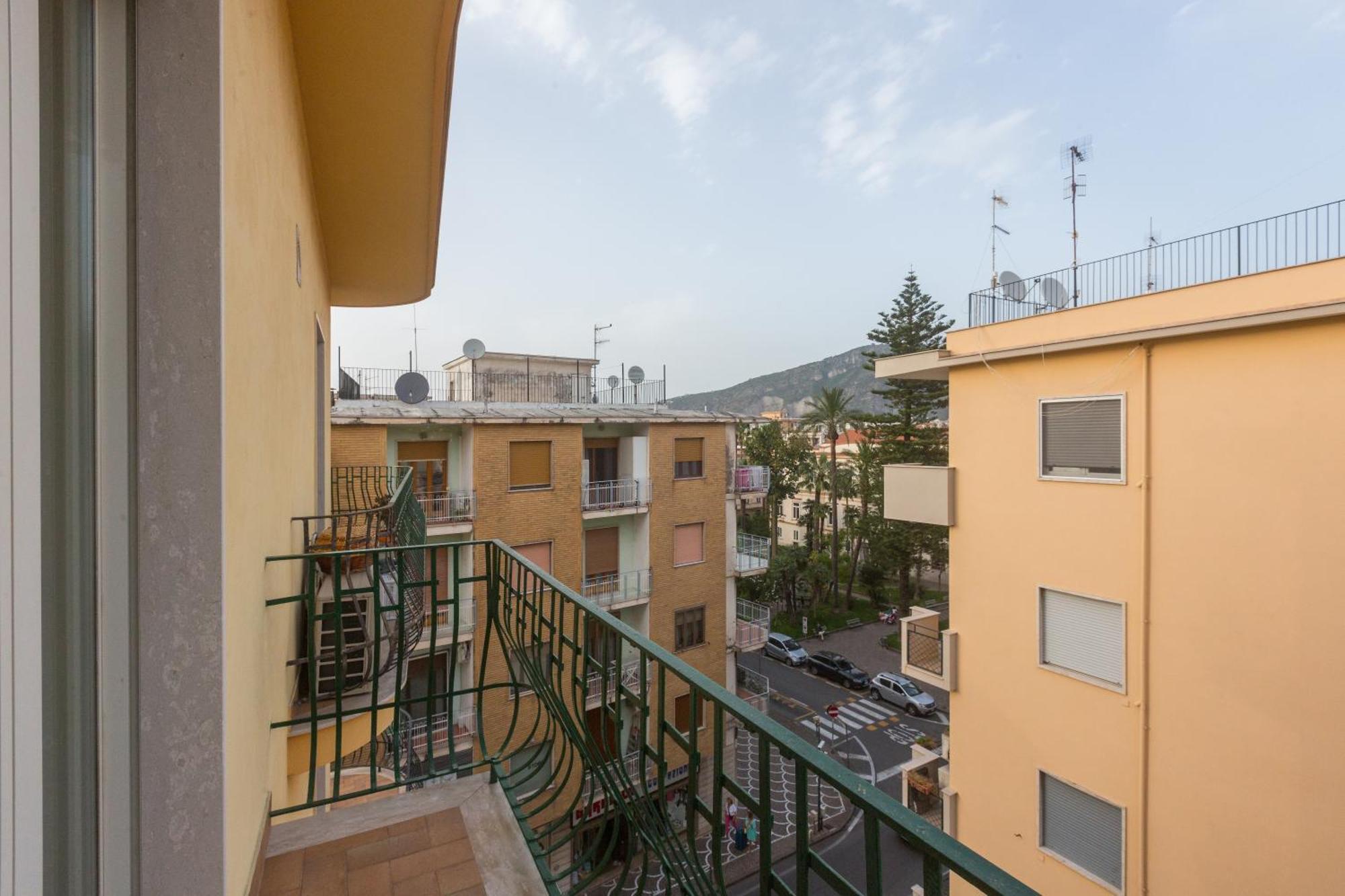 Attico Maria Pia Apartment Sant'Agnello Bagian luar foto